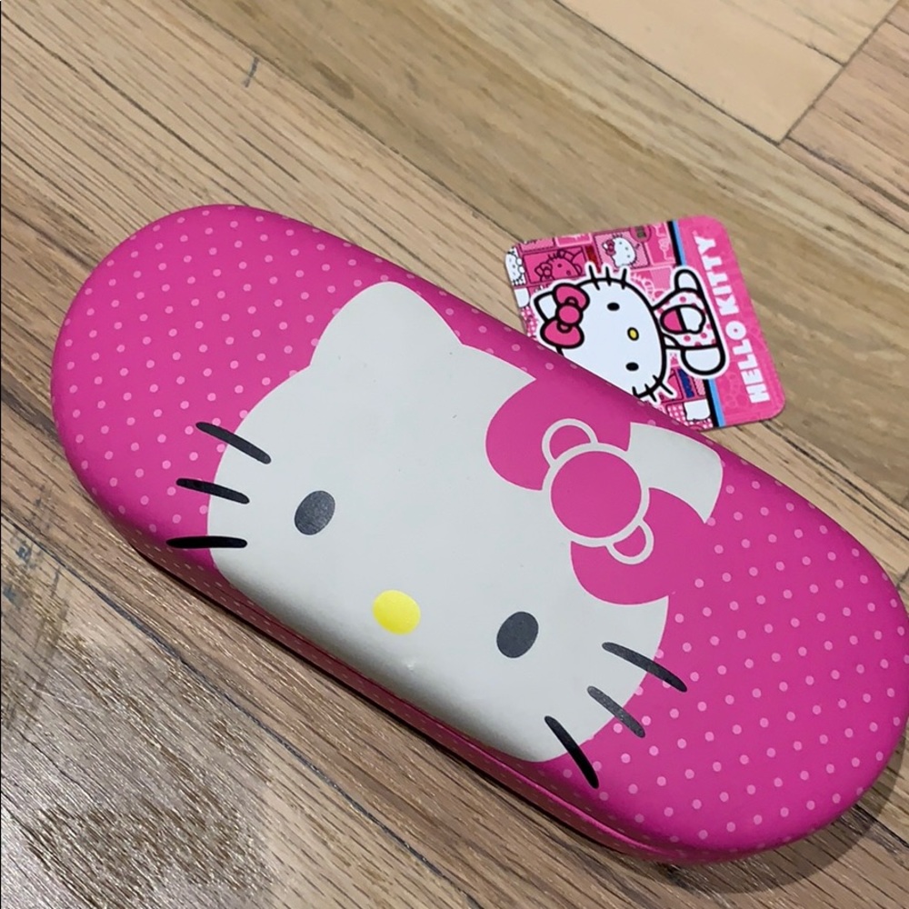 NWT Sanrio Hello Kitty sunglasses case